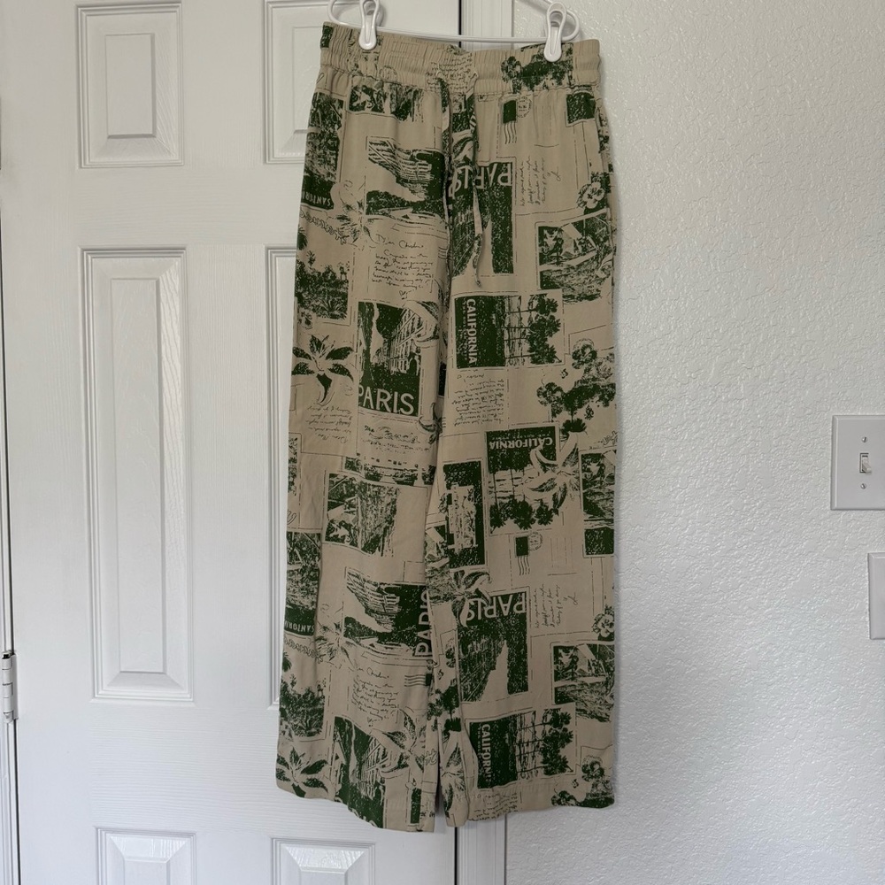 Urban Outfitters Beige and Green Paris Drawstring Pants Small Petite